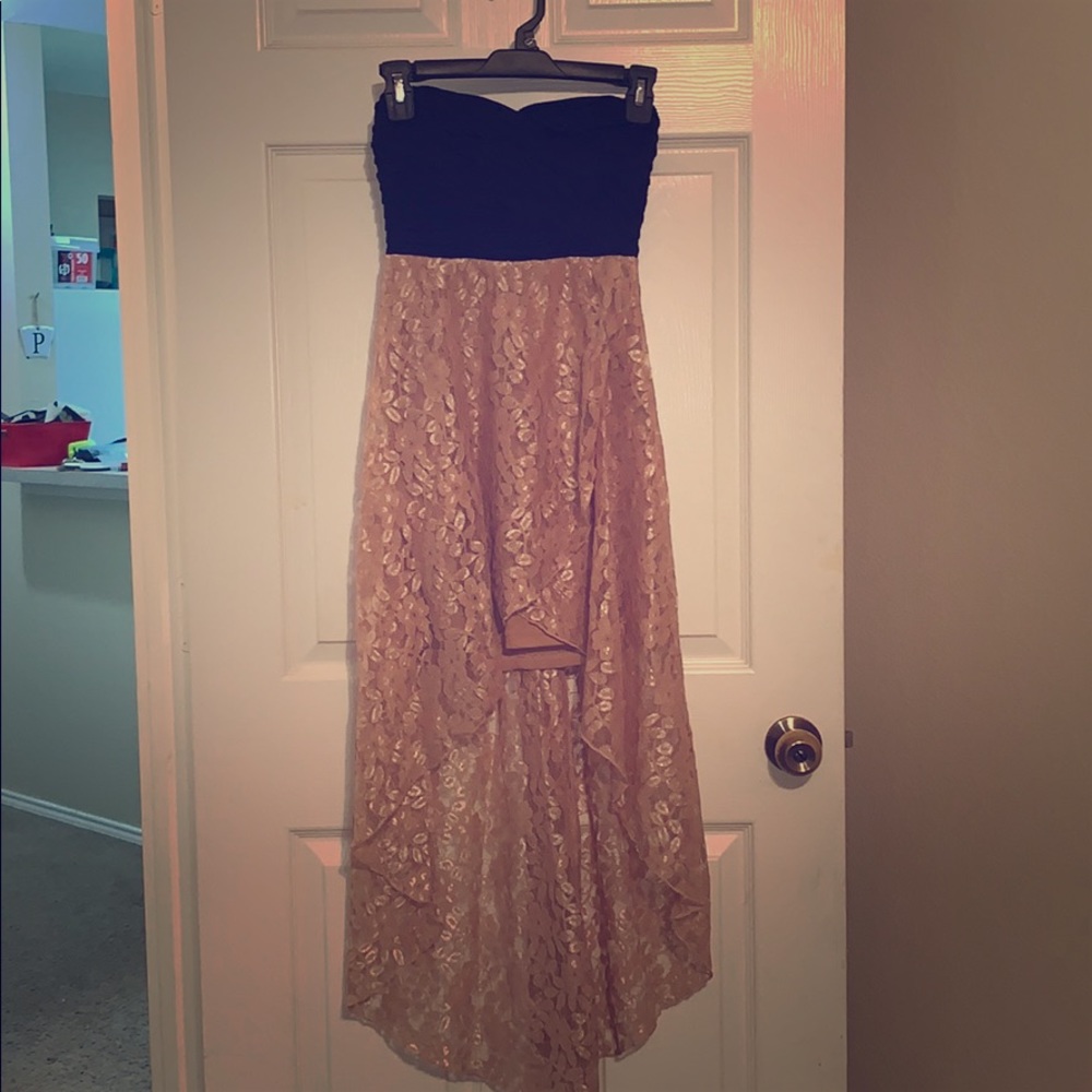 Gorgeous High-Low strapless dress w/ lace detail